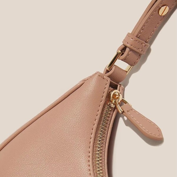 Womens Fashionable and Exquisite Handbags