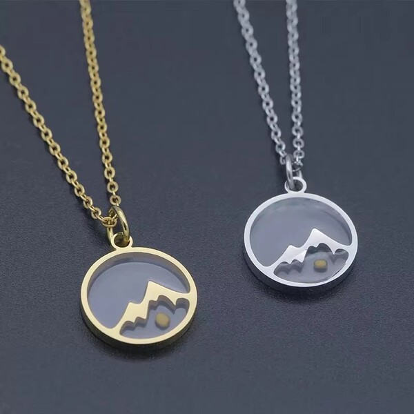Ladies Fashion Stainless Steel Resin Necklace