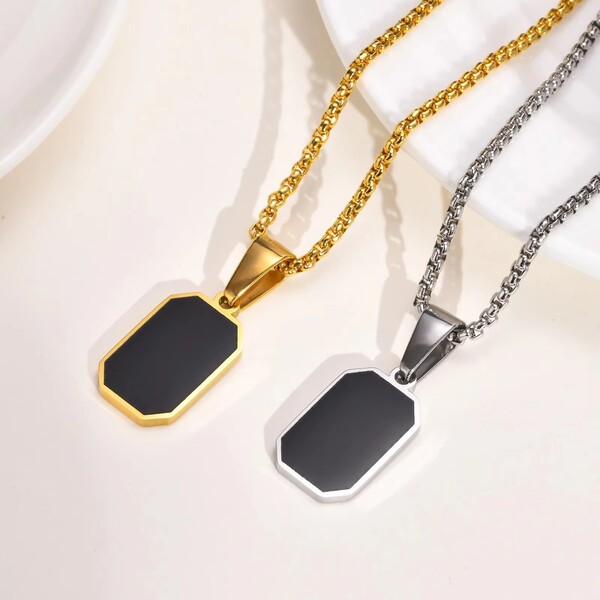 Fashionable Geometric Square Necklace