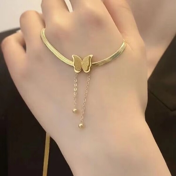 Womens Fashion Butterfly Pendant Necklace