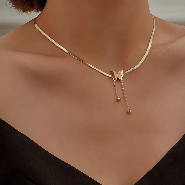 Womens Fashion Butterfly Pendant Necklace